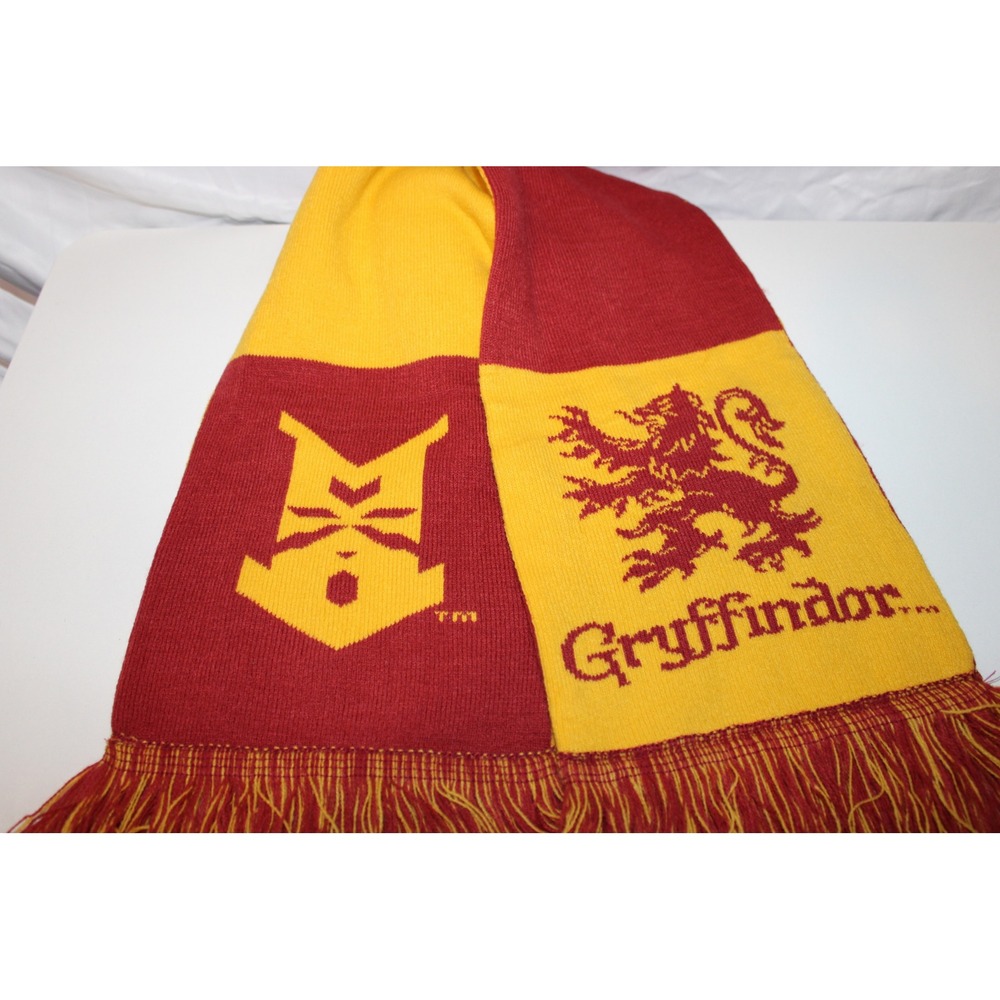 Harry Potter Gryffindor Scarf Burgundy Gold Knit Fringed Hogwarts Item 51858